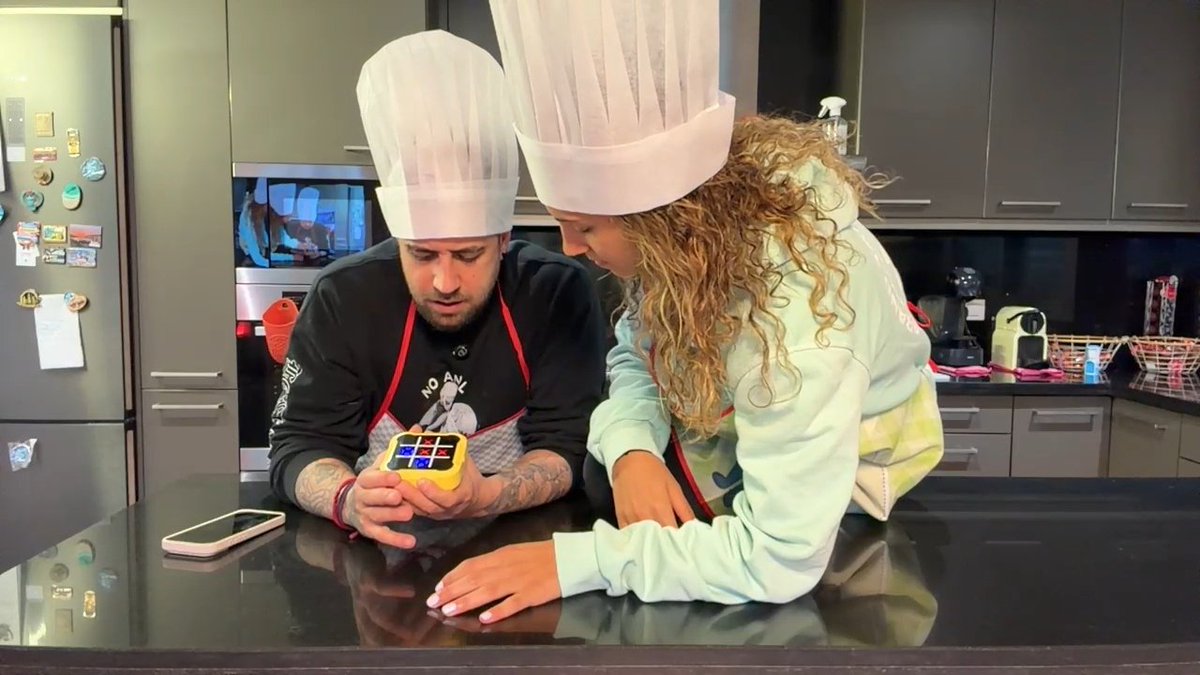 Grassitastic's tweet photo. — @auronplay ; @saaraiismael 🤍

Gracias por su compañía y este rao con nosotros viendoles hacer galletas, se ve que quedaron increíbles y me alegra que hayan disfrutado el proceso igual que nosotros. Tengan linda noche, los estimo mucho https://t.co/X8Q0cKi0lB