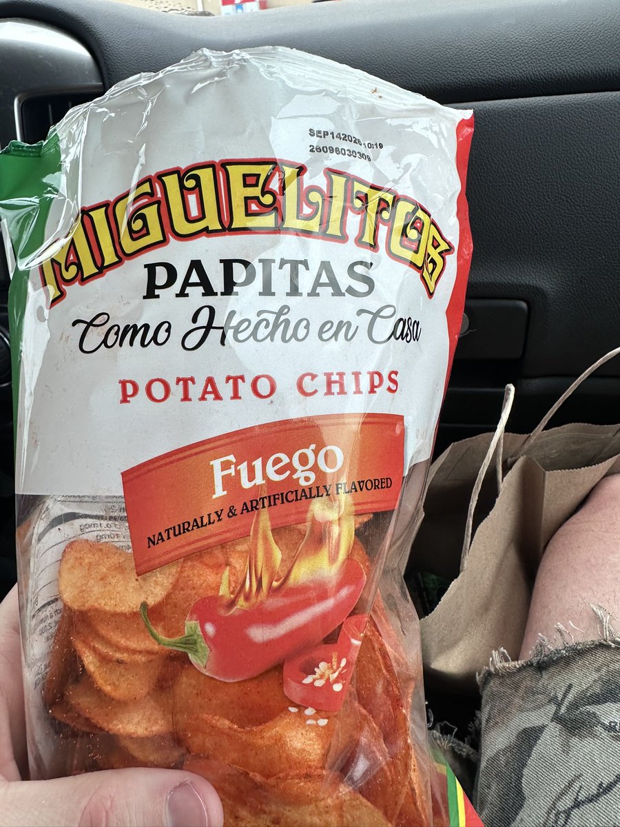 patrickbat3man's tweet photo. ED HERR . FCK YOU. UR TIME IS OVER . ITS MIGUELITOS TIME TO SHINE https://t.co/v4DvWaOveO