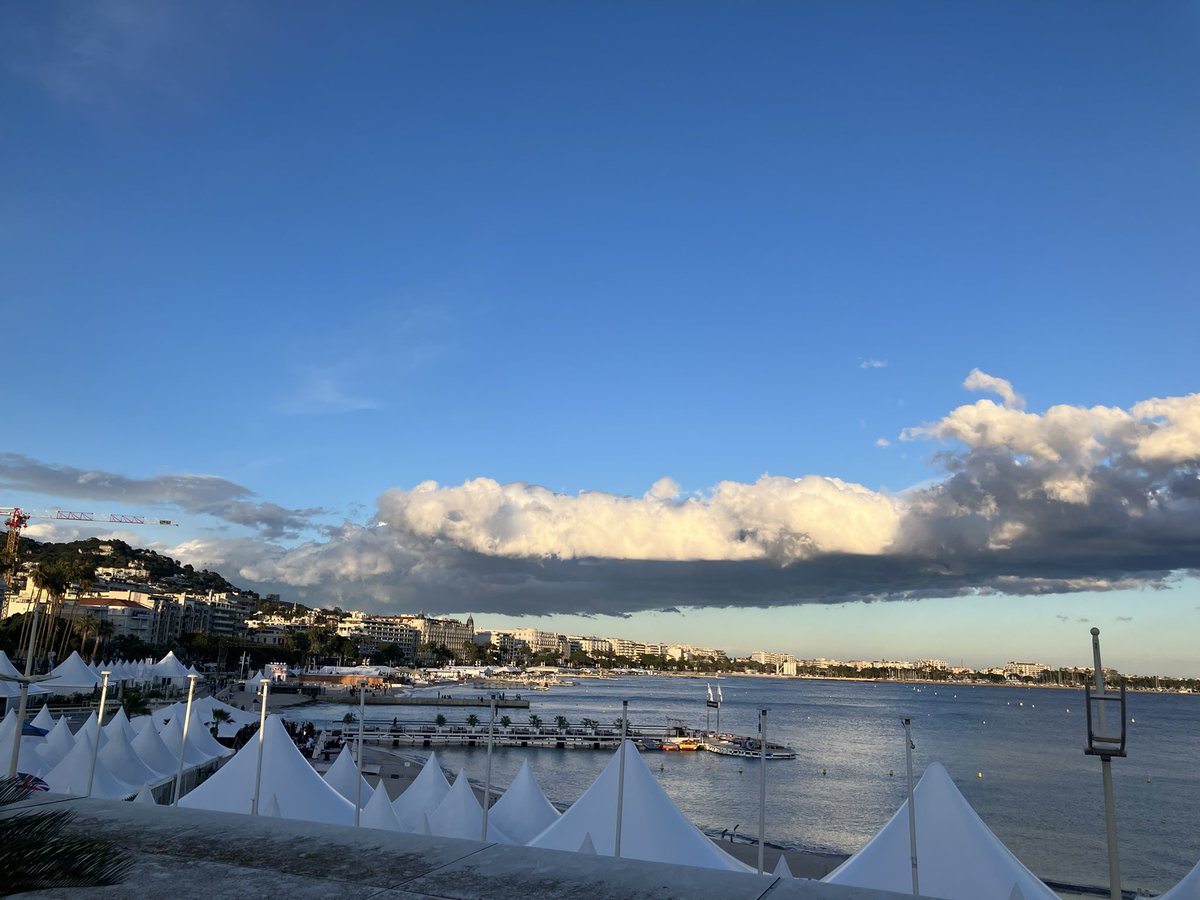 Stephbou08's tweet photo. #Cannes2026 @Festival_Cannes projection du soir salle #AgnesVarda https://t.co/mqfgQRRkf5