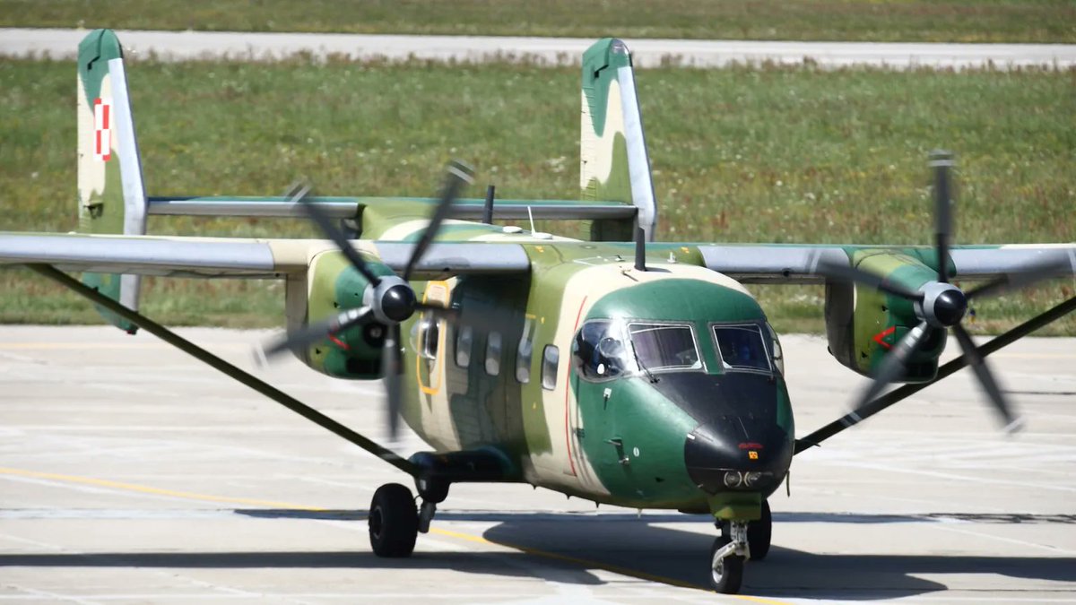 TRUFAULT's tweet photo. #Polonia esta trabajando en una versión armada del transporte An-28 para cazar de drones.
La razón es el enorme éxito que tiene el #An28 ucraniano, sobre los cielos de #Ucrania, y que le han convertido en una plataforma defensiva verdaderamente eficaz y de bajo coste.
🇵🇱🇺🇦
#News https://t.co/pyjY4pnFly