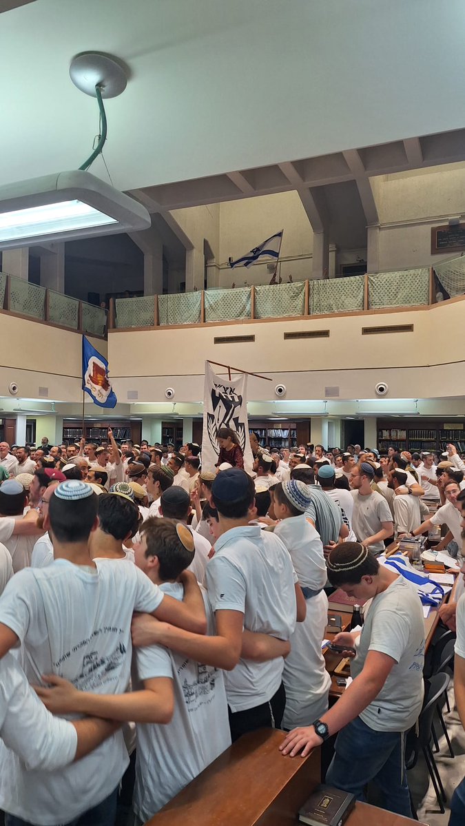 Yosef Haim Simhi tweet media