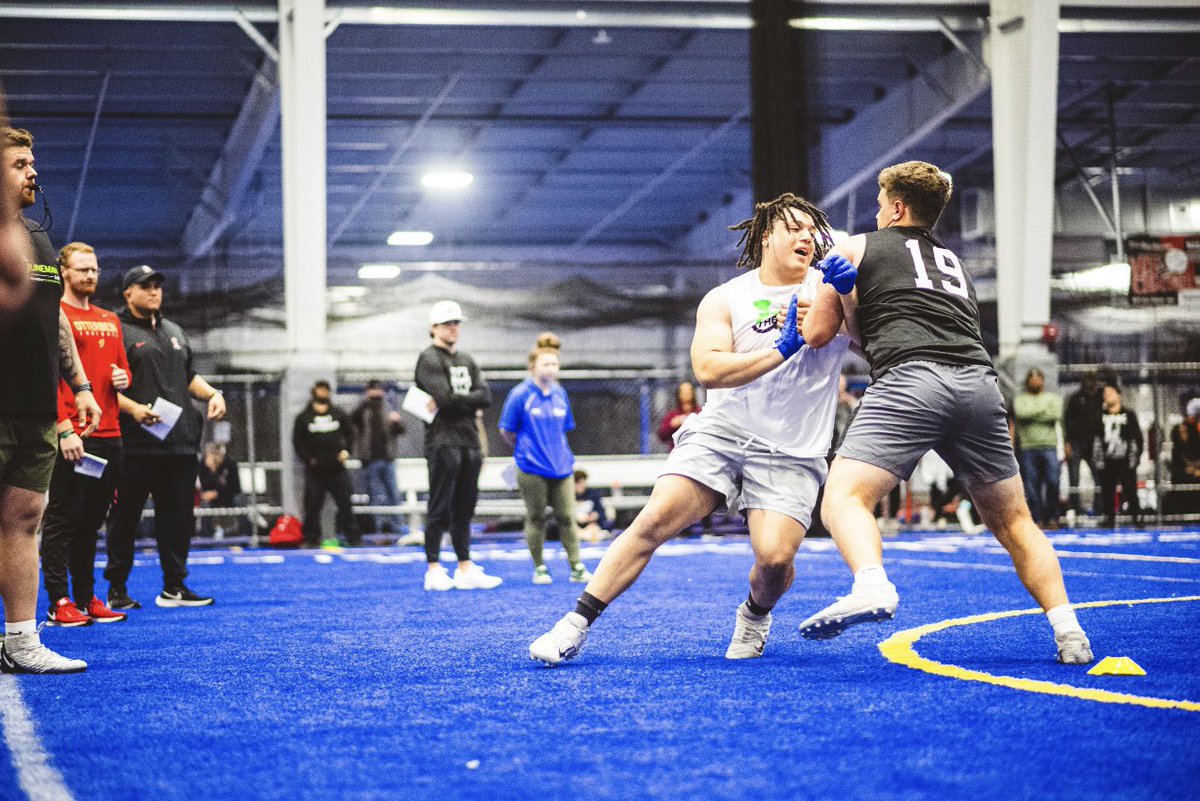 DaleRodick's tweet photo. We are 2 days away from @thelinemanlab showcase!! We still have a few open spots for OL &amp; DL. Please reach out if you would like to be considered. 

COACHES! Please RSVP with me ASAP!!

@morr_movement_ @rush_hour_ @CoachChad_T3 @RieglerAdam @JRiase https://t.co/5uYX3IfIaH