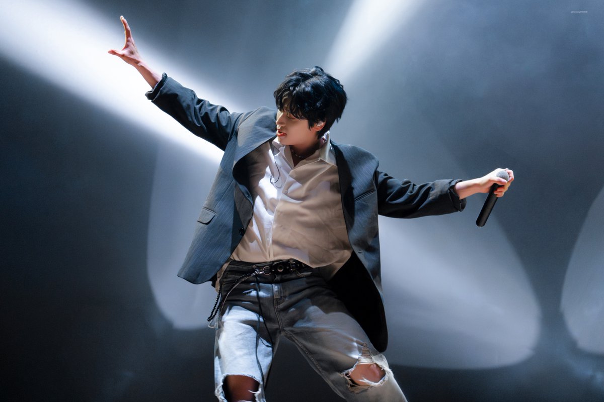 mmong940816's tweet photo. 260429 NIEL 16TH ANNIVERSARY IN JAPAN DAY2
#니엘 #NIEL 

무대 위 니엘 최고🌟 https://t.co/sKr5PRaMbs