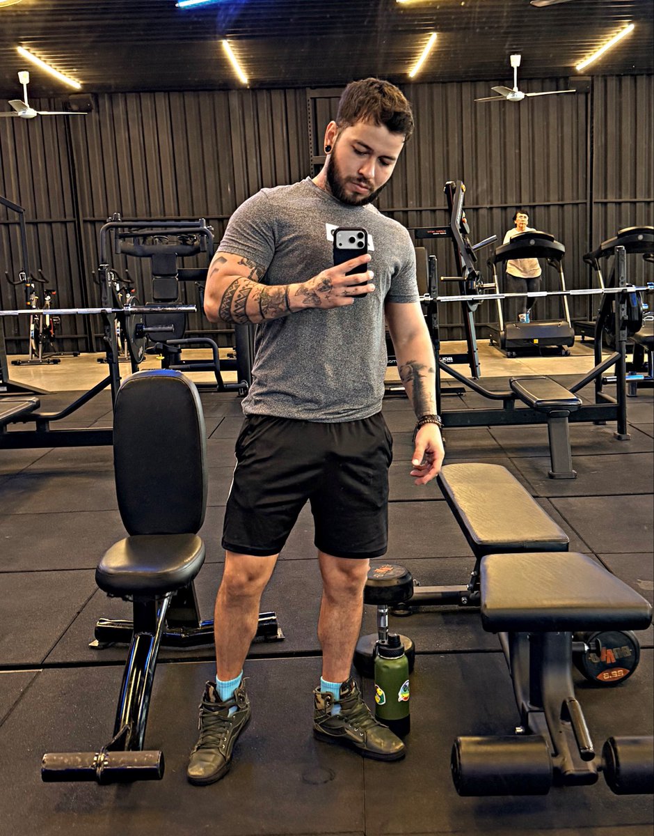 sebasdu's tweet photo. Día de gym 👍🏻 https://t.co/Kh47dwUERr
