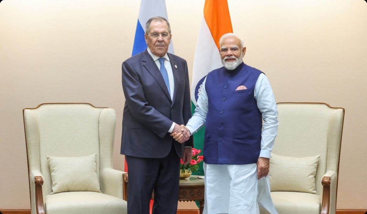 HayengMangfi's tweet photo. PM Narendra Modi met Foreign Minister Sergei Lavrov today to review the progress from the Dec 2025 Annual Summit. A strong focus remains on bilateral growth and regional stability.

​PM Modi reiterated India’s commitment to dialogue and diplomacy regarding the situations in Ukraine & West Asia, sending warm greetings to President Putin. 🕊️

​#IndiaRussia #Diplomacy #NarendraModi #GlobalPeace