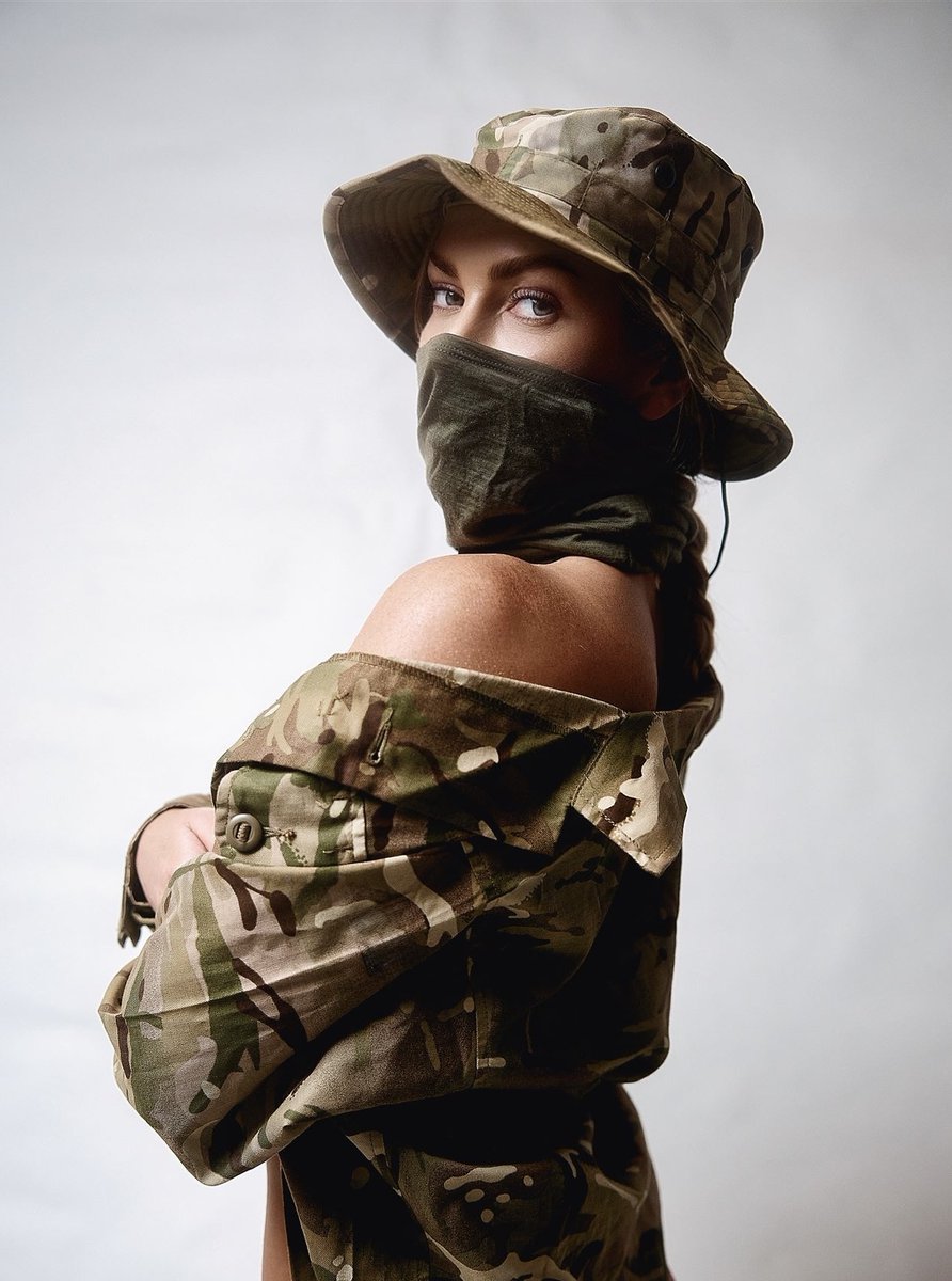 ArmyChick tweet media