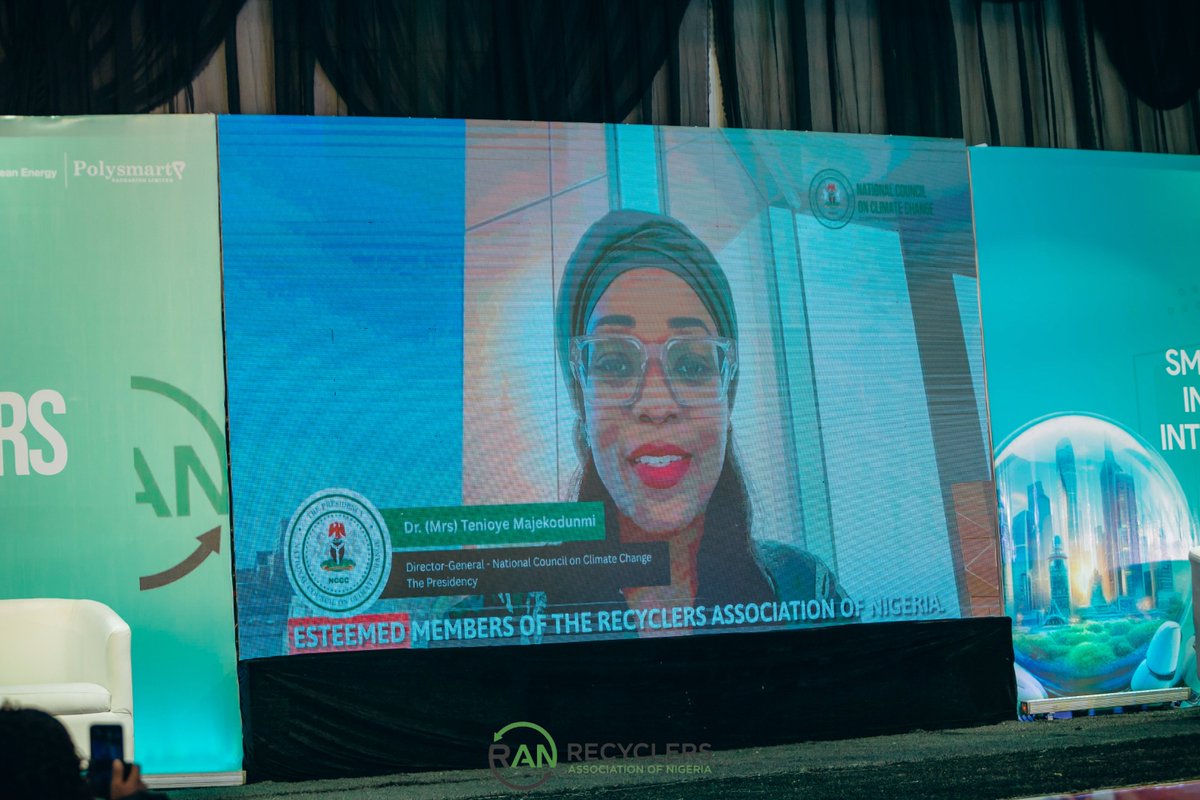Miss_eob's tweet photo. Day 1 at the Recyclers Association of Nigeria (RAN) Conference brought together stakeholders across policy, industry, and innovation for important discussions around sustainable waste management &amp; circular economy solutions in Nigeria. Sessions on smart recycling, carbon credits, https://t.co/OihvGRLSnu