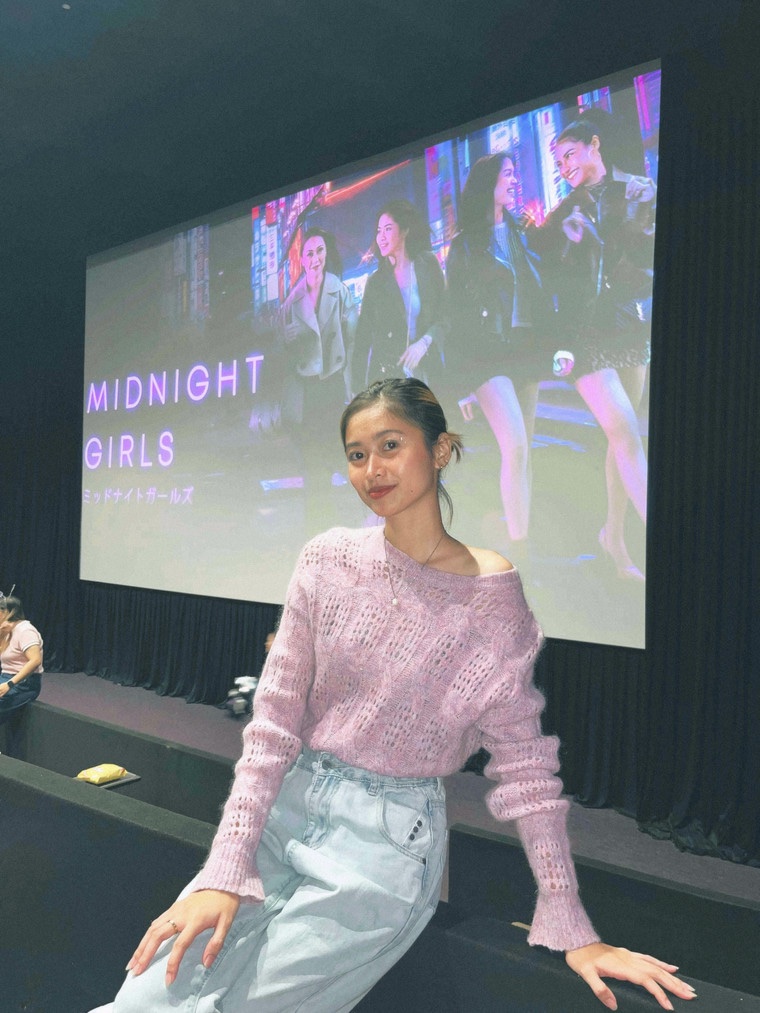 sgamoree's tweet photo. Hi po @JodiStaMaria, ramdam mo 
 ba ang kaba ko?? 💜🤍 https://t.co/ZfItHSfqyZ