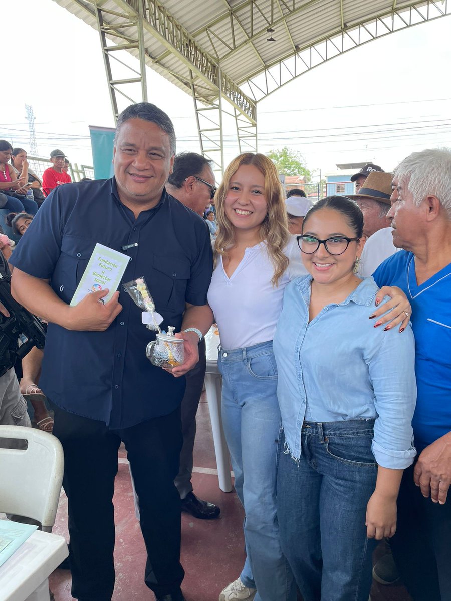 fbsoficial2026's tweet photo. #FBS #PC Participa en la Brigada Social #ElGobiernoContigo en la cabecera cantonal de la Provincia del Guayas #PedroCarbo #Sabanilla  damos a conocer el Servicio en Hogar y Comunidad para #PersonasConDiscapacidad mediante convenio #MDH #Zona5 #ElNuevoEcuador @DanielNoboaOk https://t.co/20xf4KYYel