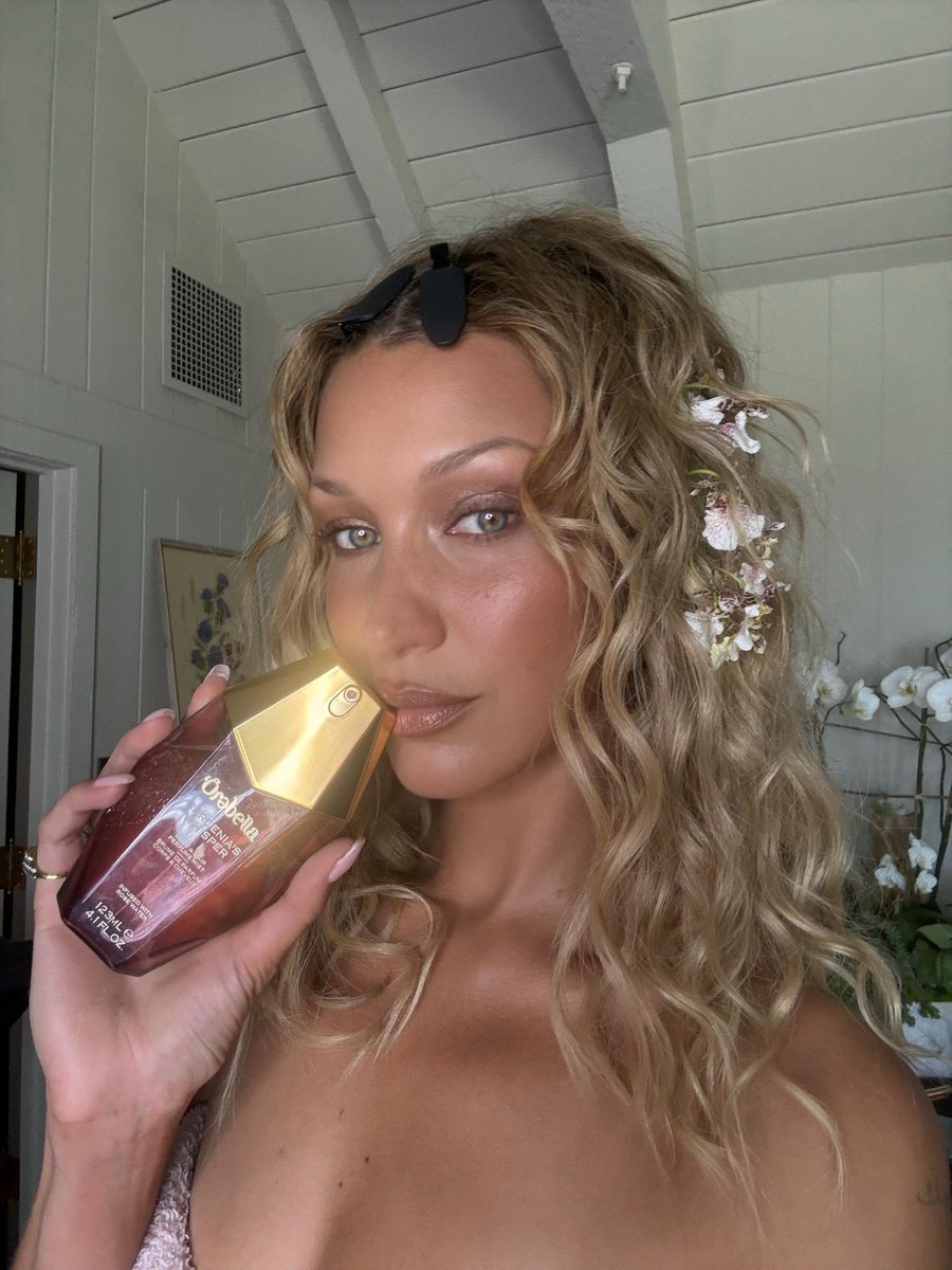 𝐕𝐄𝐋𝐕𝐄𝐓 𝐒𝐏𝐄𝐄𝐃. tweet media