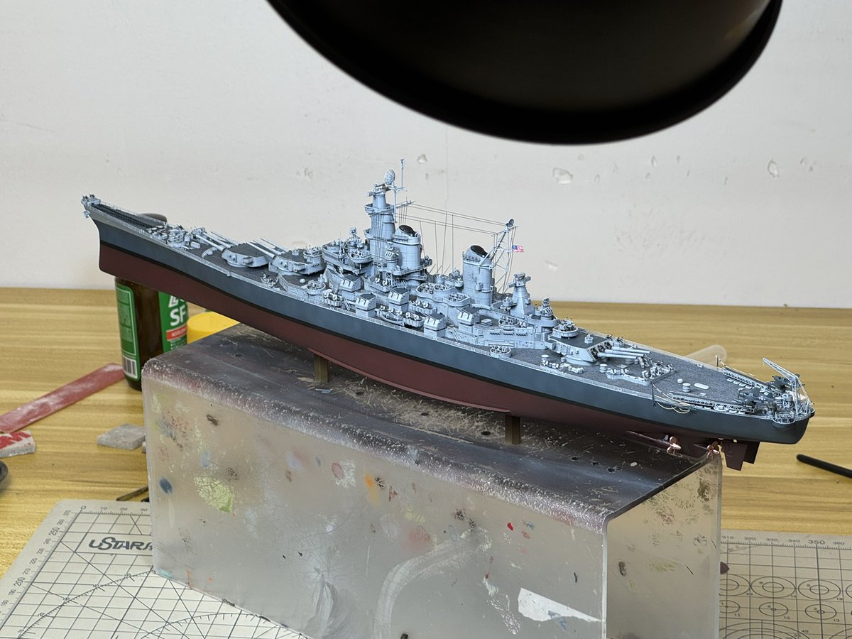 SHOKAKU_NANODAA's tweet photo. Final assembly &amp; rigging.

#scalemodel #艦船模型 #700艦船 #艦船 #船模 #模型製作 #軍事模型 #模型 #微縮模型 #modelwork #modeling #ships #shipmodel #militarymodel  #miniaturemodel #700スケモ #700scale  #modelship  #USN #modelshipbuilding #scalemodelling #shipmodel #shipmodeling https://t.co/AMP5t09nVZ