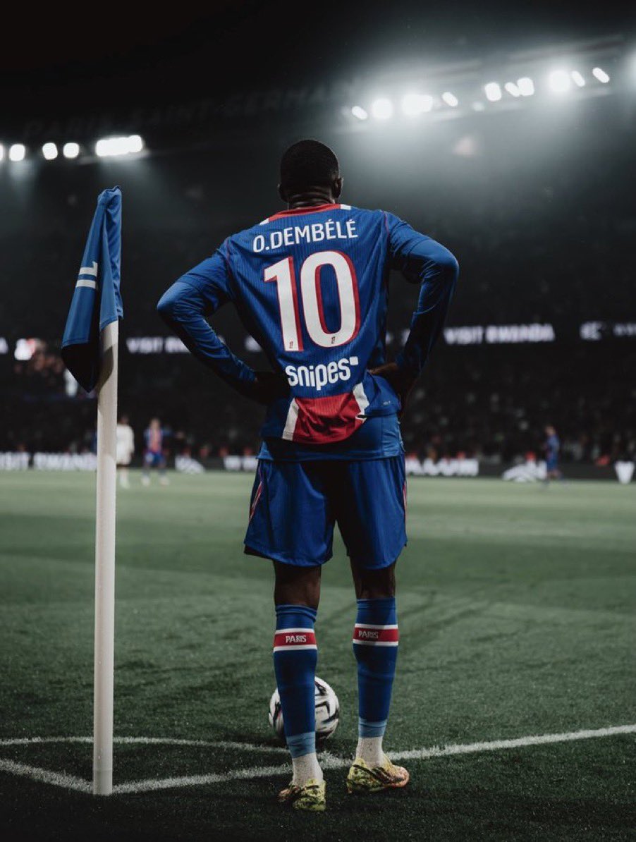 ®️❤️💙🇬🇦 tweet media