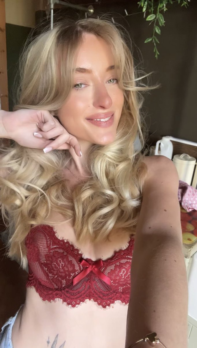 miaskyeee_'s tweet photo. show me ur d!!!ck pls https://t.co/wn2pwOrLx6