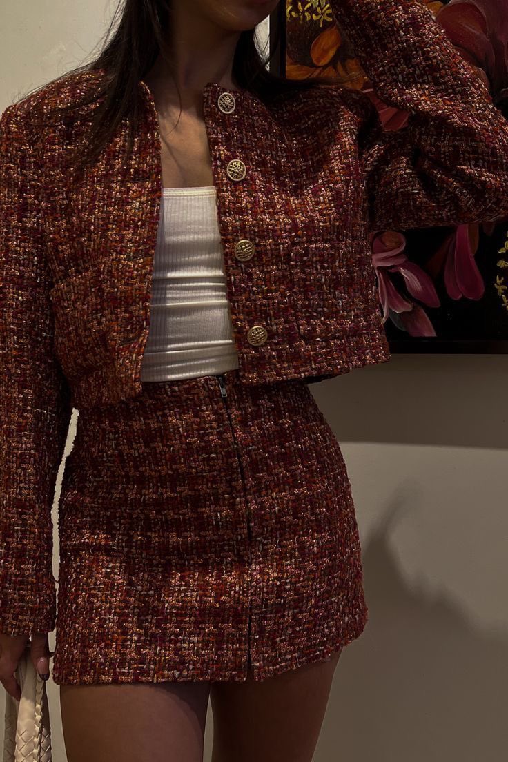 Eveboards's tweet photo. Love a good tweed outfit https://t.co/59DYr99ld2
