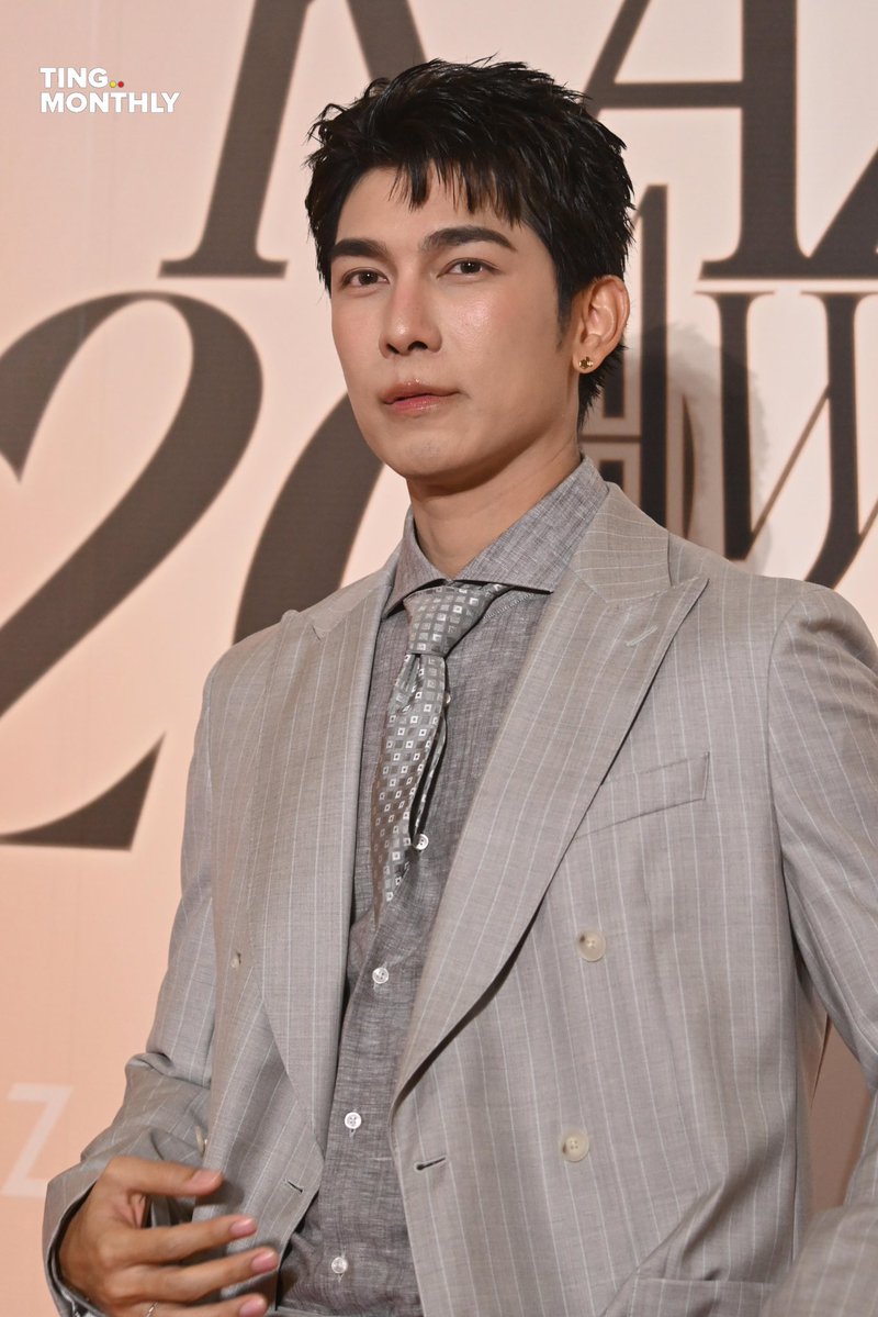 เดือนนี้ติ่งไหน! tweet media