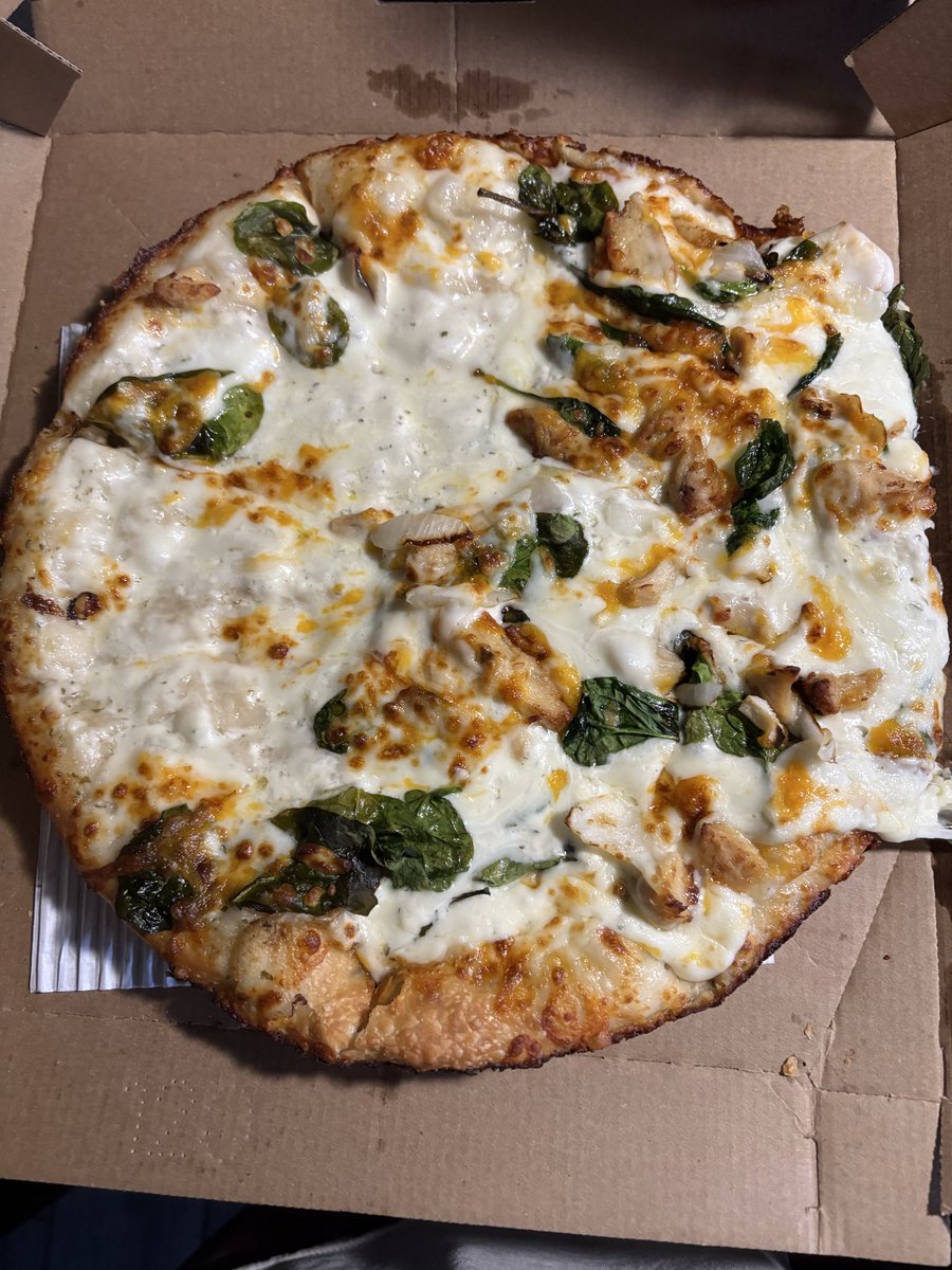 Mr_HartLess's tweet photo. @dominos this is ridiculous https://t.co/KabgWGQCvn