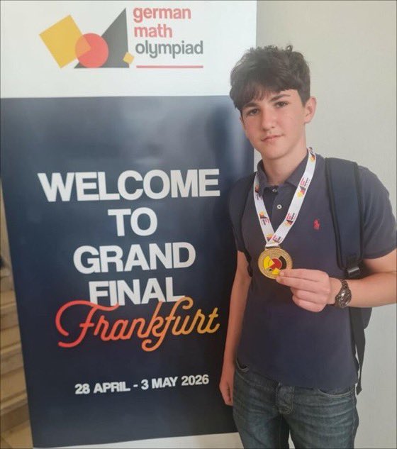 frekanstr_'s tweet photo. İzmir’de 14 yaşındaki Doruk Sabuncuoğlu, 60 ülkenin katıldığı matematik olimpiyatlarında Dünya Şampiyonu oldu. https://t.co/JYBu2MMnoV