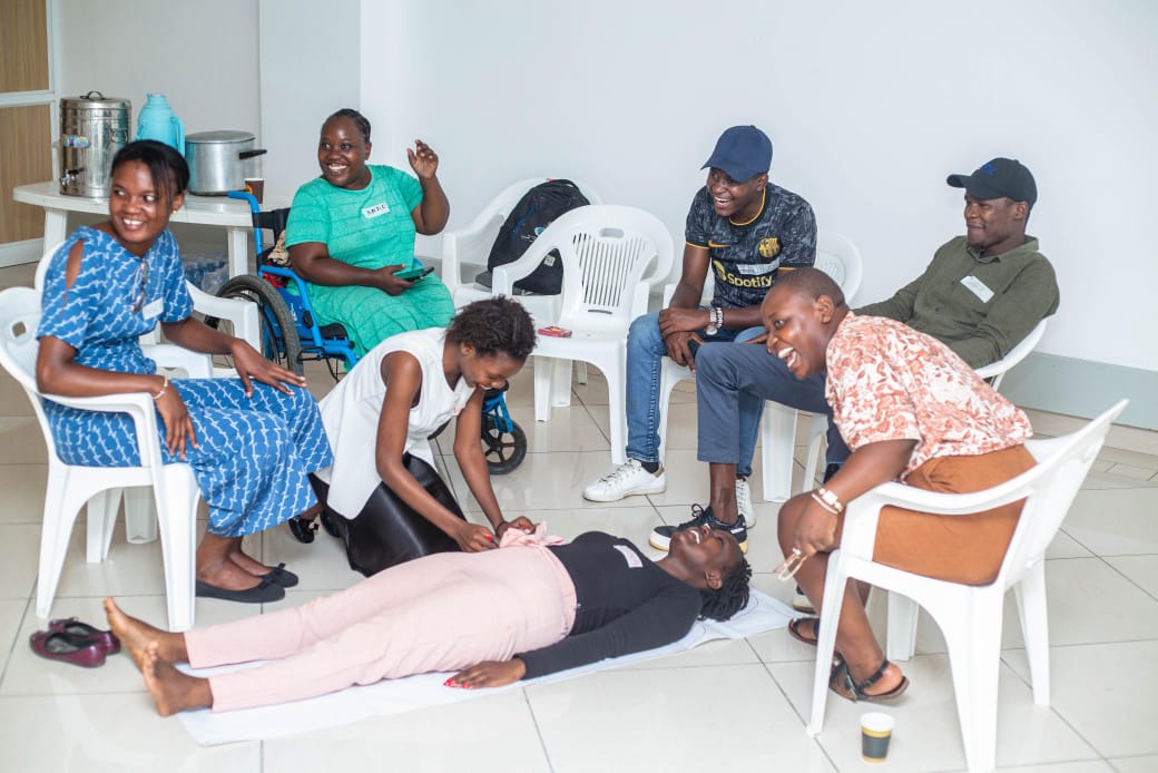 Urban_Movement_'s tweet photo. Today, YUWM participated in a mental health training discussion for HRDs organized by Haki Yetu in Mombasa. The session focused on healing, resilience, self-care and the importance of protecting the mental well-being of those advocating for human rights in our communities. https://t.co/YoFeFbFYAq