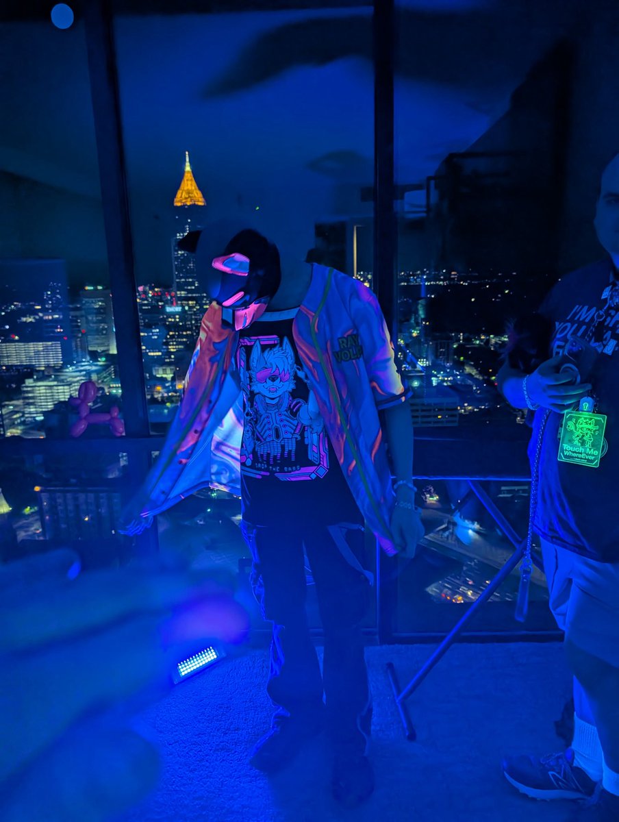 Littleboyandy1's tweet photo. @FinnThePanther @PupNugget1 I mean this was my friend and I at FWA this year👀👀👀 https://t.co/r3buU02Hxr