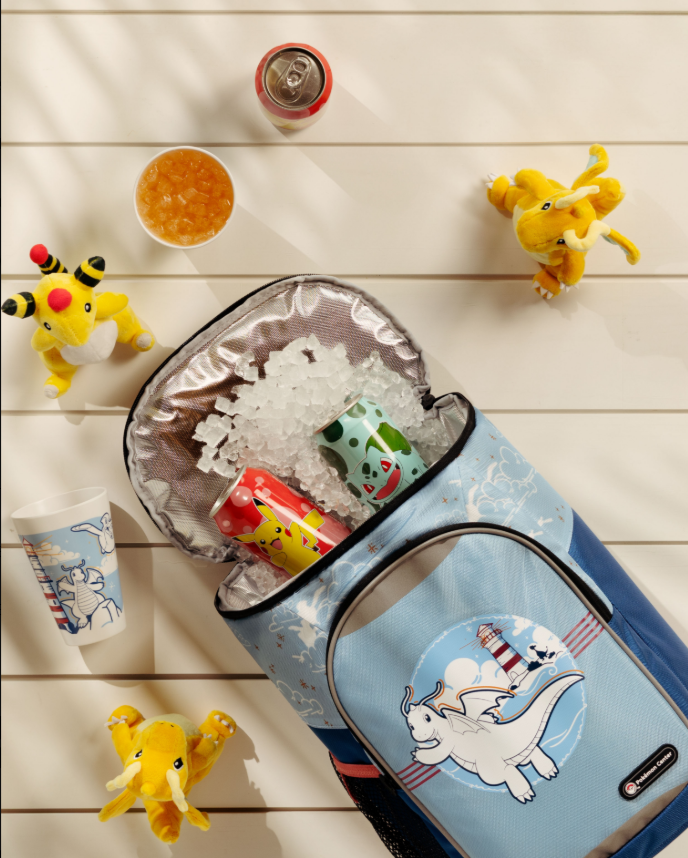 Pokemon_Nepal's tweet photo. ☀️ Dragonite र Ampharos सँग घामिलो मौसमको मजा लिन तयार हुनुहोस् नयाँ Pokémon Summer Collection मा! 🎁 विशेष उपहार अफरसहितको कलेक्सन हेर्न र थप जानकारी पाउन Pokémon Center मा जानुहोस्: https://t.co/ssS3EWBL0b https://t.co/lO1aWZc8Ht
