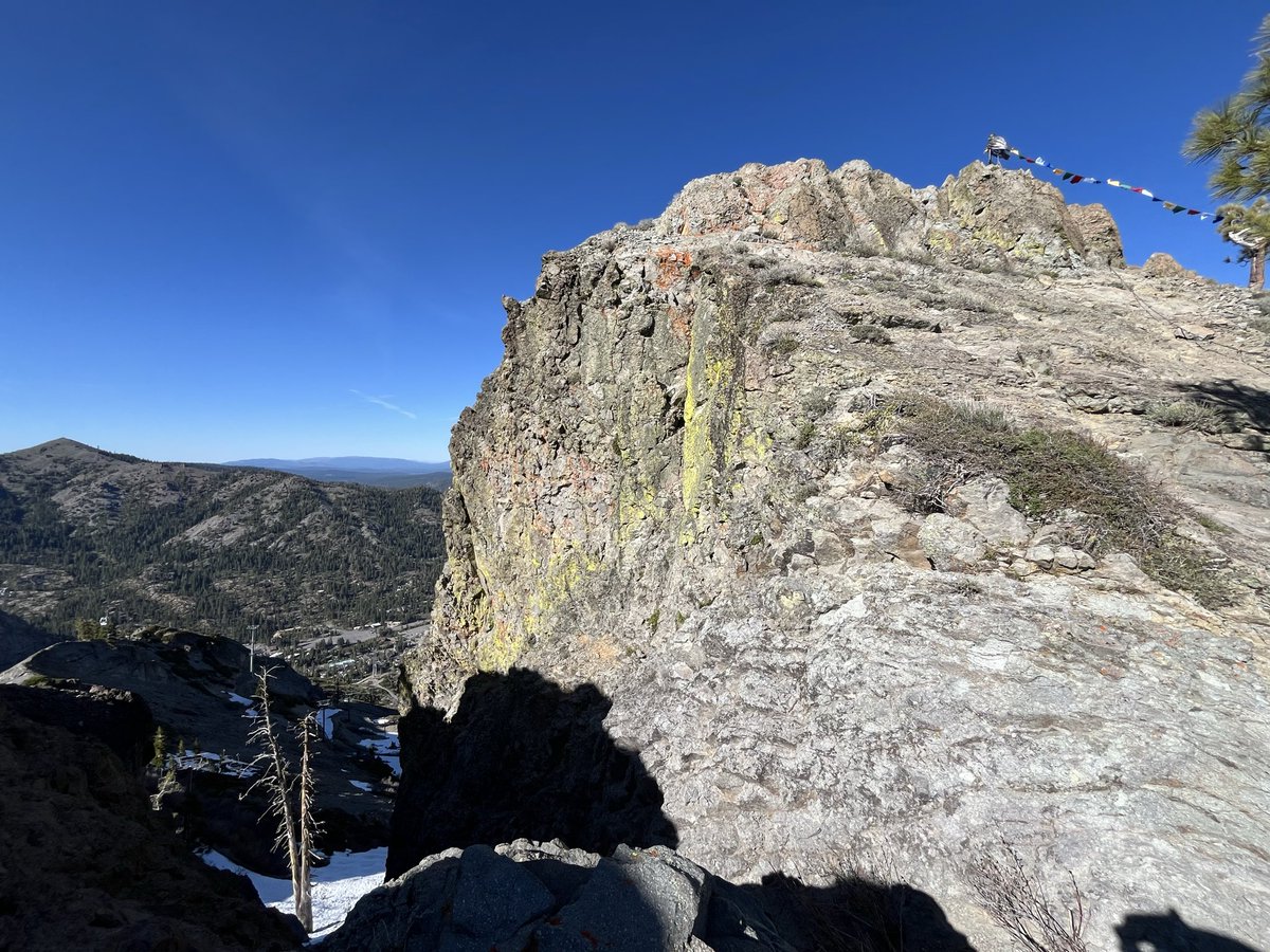 larrysp0rtello's tweet photo. spontaneous hike to eagle’s nest from alpine meadows base. shane mcconkey forever our legend. https://t.co/lyyr2c1SOC