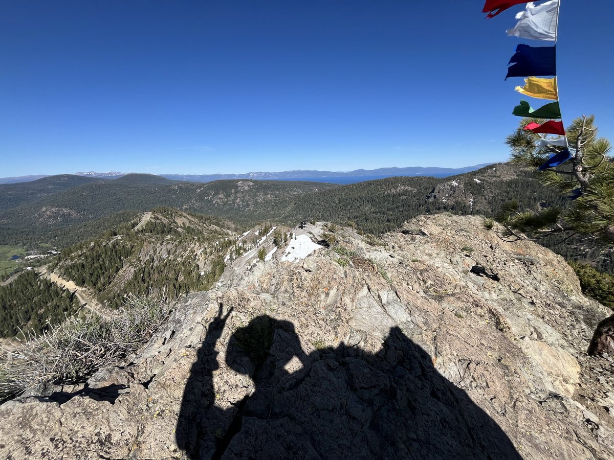 larrysp0rtello's tweet photo. spontaneous hike to eagle’s nest from alpine meadows base. shane mcconkey forever our legend. https://t.co/lyyr2c1SOC
