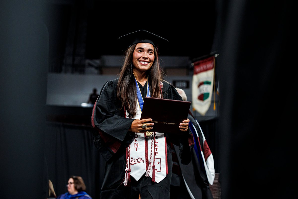 HailStateWG's tweet photo. Officially a college graduate! We're so proud of you, Izzy! 🥳

#HailState https://t.co/XYwDzC0d8K