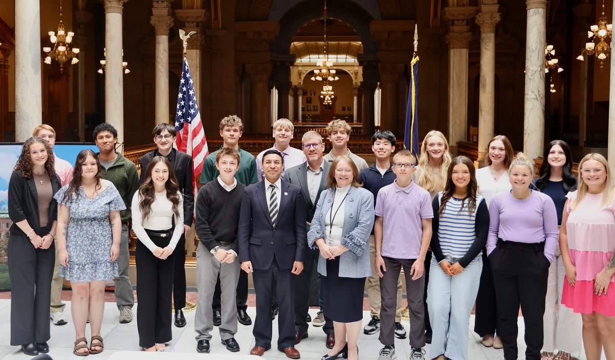 SOSDiegoMorales's tweet photo. Secretary of State Diego Morales’ Office Hosts Annual Stock Market Simulation Awards Ceremony at Statehouse 

CLICK HERE FOR OUR FULL PRESS RELEASE: 
https://t.co/8NiN2GItyZ https://t.co/qxDtGuVt8o