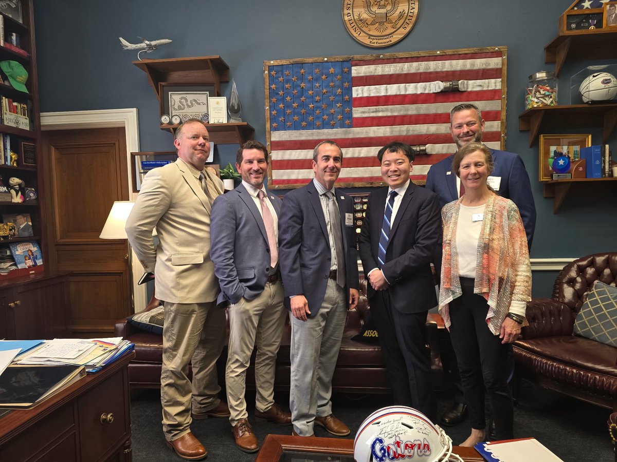 FeedFolks's tweet photo. Thank you to Elliot Schin with @RepKatCammack  office for meeting with AFIA board members today to discuss the Innovative FEED Act, resilient supply chains, trade and the PURR Act. https://t.co/F9DqRpMHGk