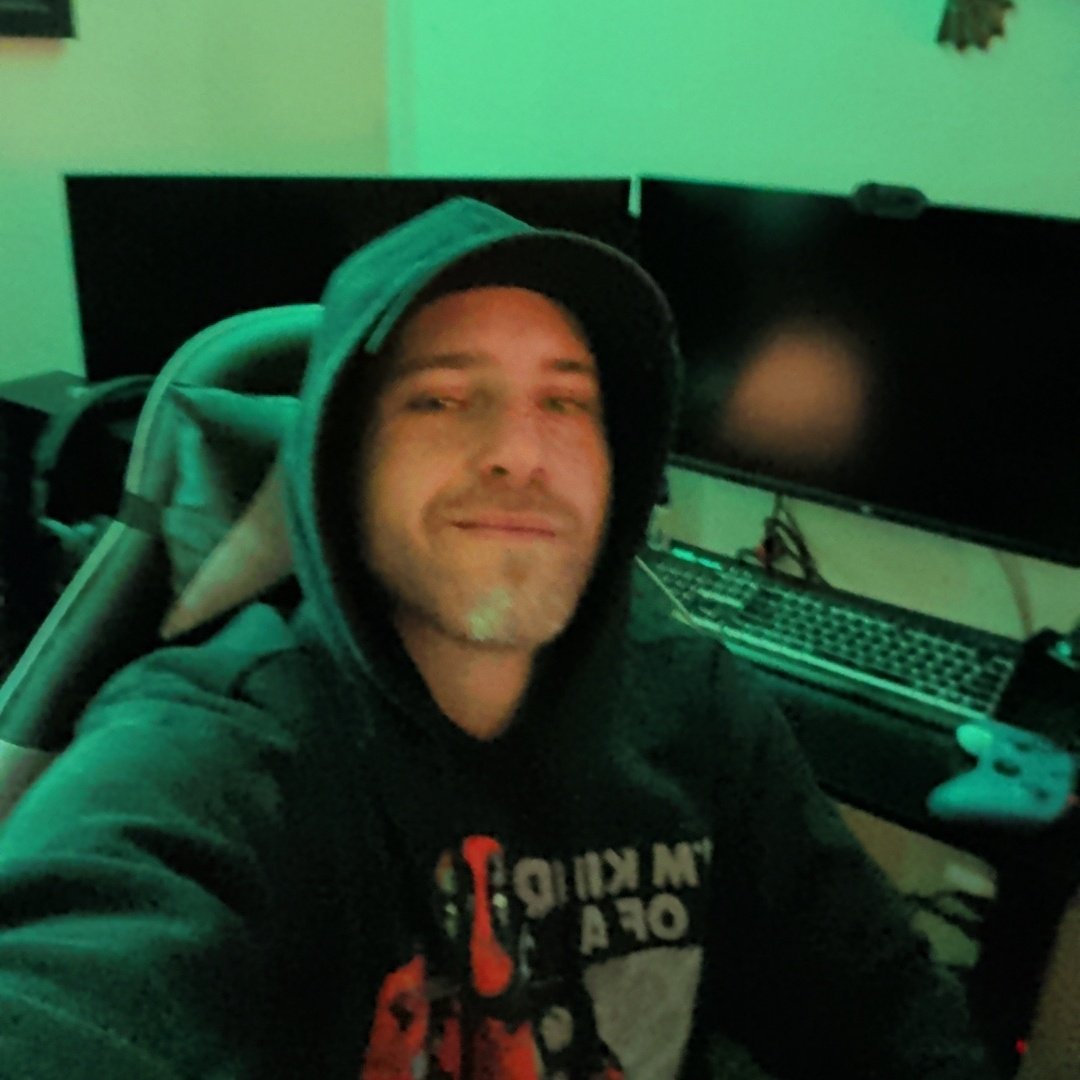 TreeLocGaming tweet media