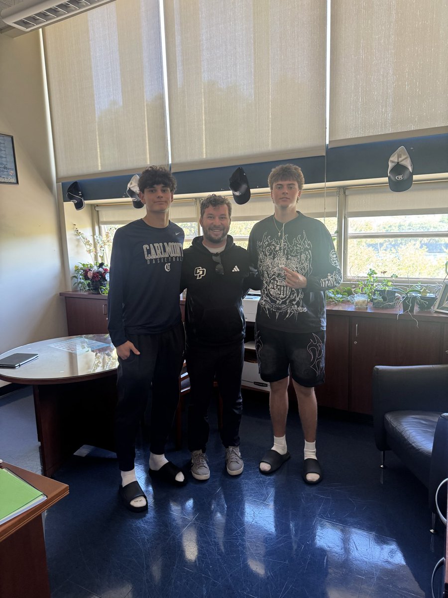 Coach Antoine Evans tweet media