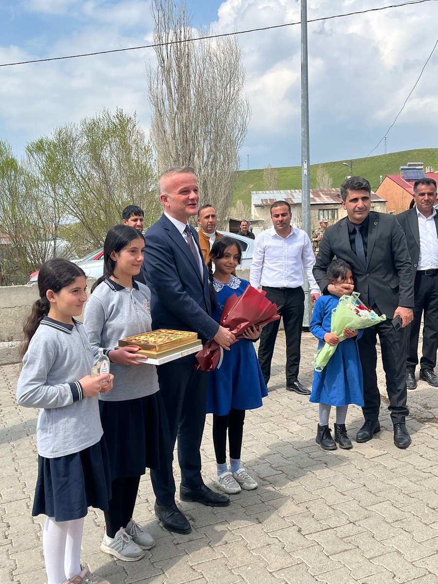 Sythnby_04's tweet photo. #MaarifinKalbindeMarifetliGençlik
"Maarifin Kalbinde Marifetli Gençlik" temasıyla Başsavcı İhsan Eroğul Mesleki ve Teknik Anadolu Lisesi tarafından,okulumuzda Teknoloji Meslek Tanıtımı Etkinliği gerçekleştirildi.Emeği geçenlere teşekkürler
@hasan_kokrek
@minuzerkan
@mehmetozmus_ https://t.co/szOmQnYdPa