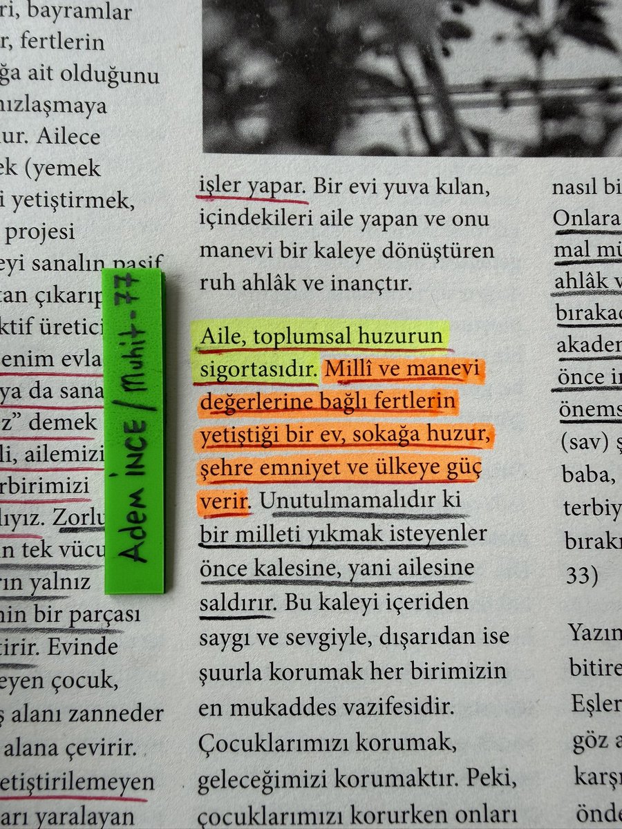 1001kelime's tweet photo. Aile toplumsal huzurun sigortasıdır. 

Milli ve manevi değerlerine bağlı fertlerin yetiştiği bir ev, sokağa huzur, şehre emniyet ve ülkeye güç verir.

✍🏻 Adem İnce
📚 Muhit Dergi

#ademince #muhitdergi #yazı https://t.co/CQNQ2Q8ywb