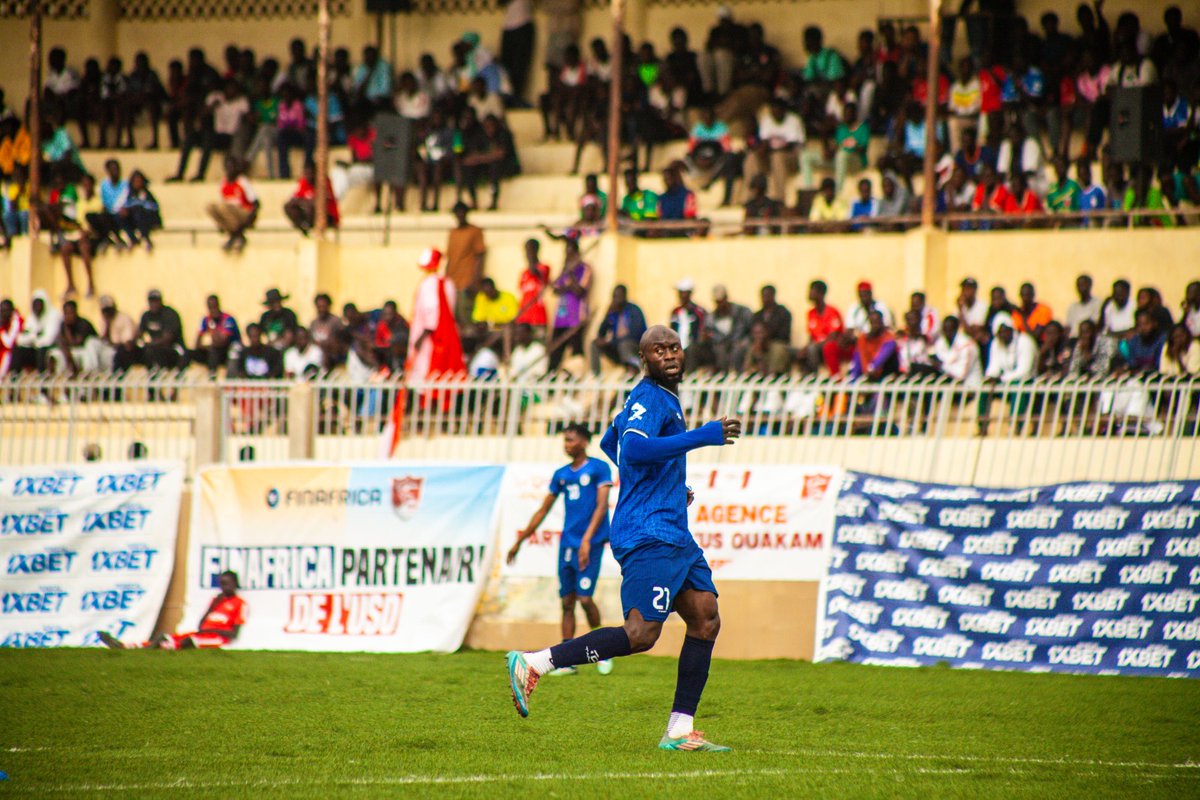 ViewsXarala's tweet photo. Threads photos de la 27ème journée de @LSFP_sn 
@us_ouakam vs @GoreeUs 
CP: @ViewsXarala 
#FootLocalSn #footlocalsn #footlocal #match #football #senegal https://t.co/FenQpmTQsQ