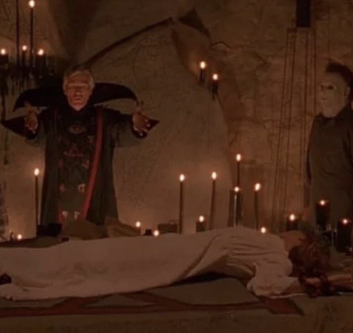 HalloweenMovies™ tweet media