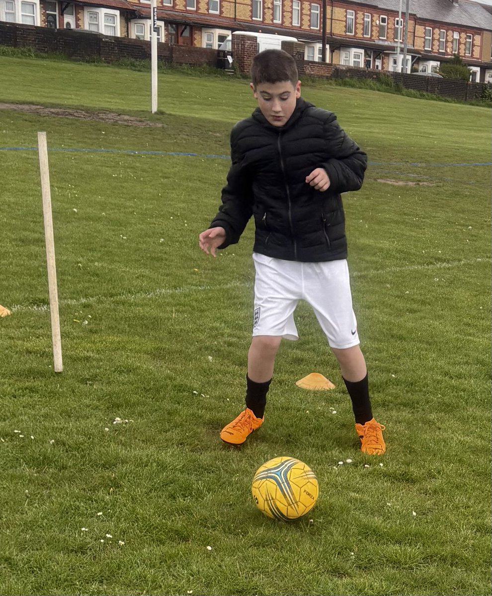 Blossom skills football coaching tweet media