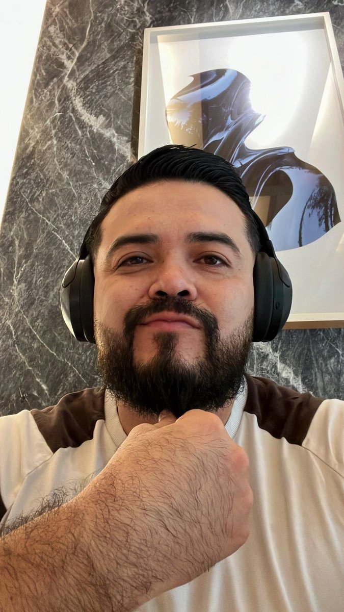 Padre Santo tweet media