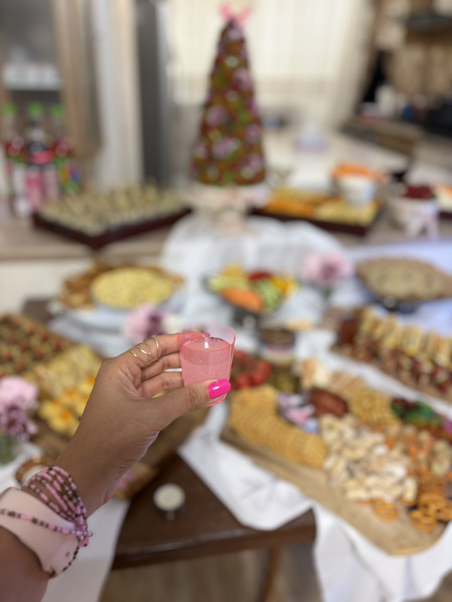 تيكه اَبر ِكوچيك ِ بهار tweet media