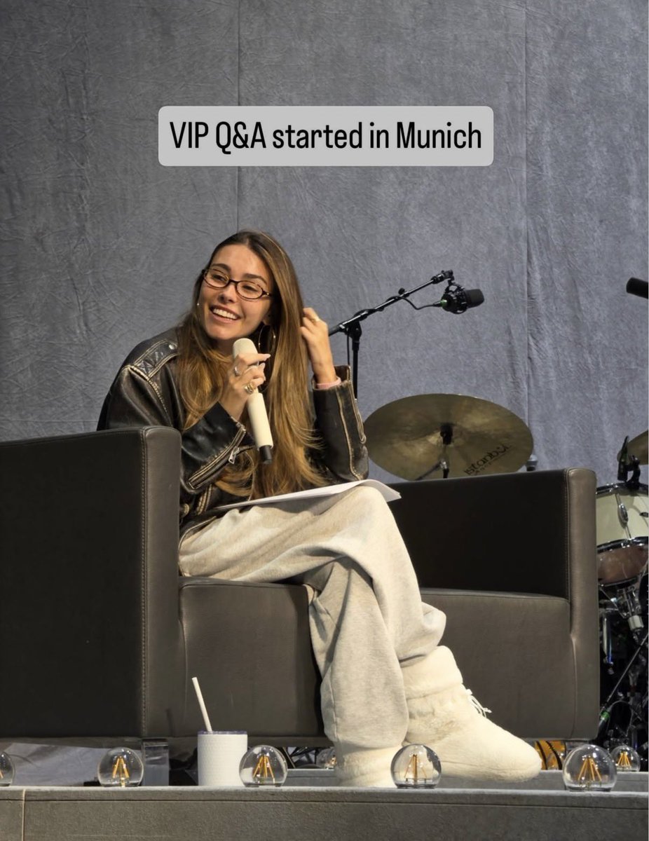 LocketTourHQ's tweet photo. 📸 | Photos of Madison during soundcheck tonight!

via @/concertsbyalex_

#MunichLocketTour https://t.co/Nfqnwp3ZmQ