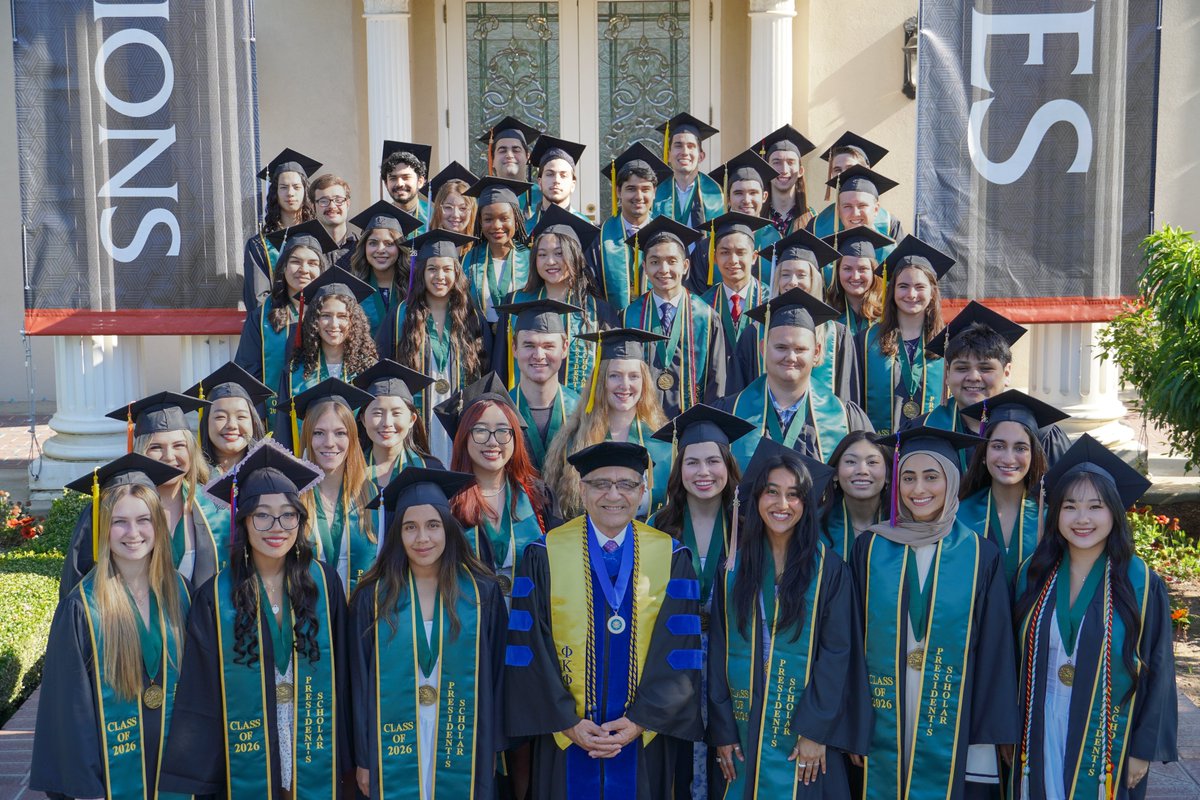 FresnoStateSFHC's tweet photo. Four years have gone by in the blink of an eye! You all have achieved so much in the time that you've been here. Congratulations to the Class of 2026! https://t.co/bFdRVbb7Lp