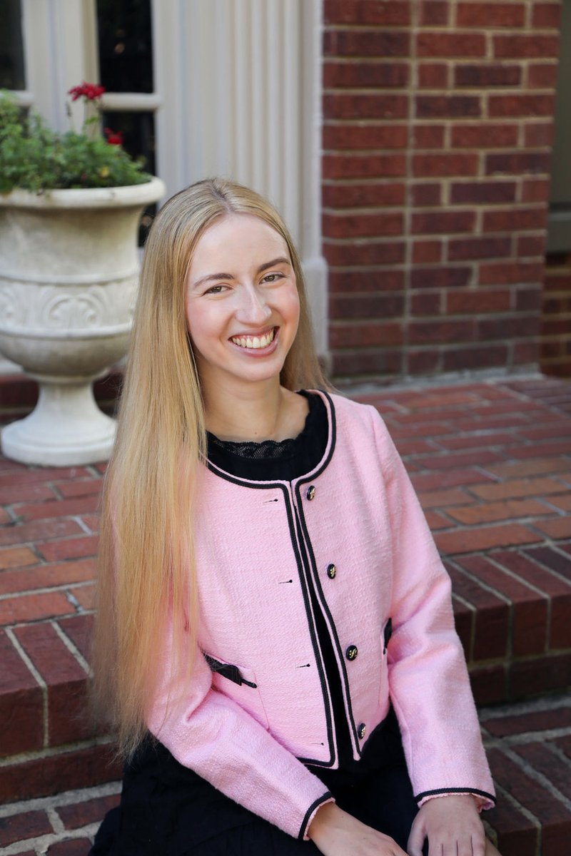 AbilitiesExpo's tweet photo. Learn practical self-advocacy tools for navigating accessibility, accommodations and everyday life as a disabled individual from social media influencer, @SarahToddHammer  on 6/13 at 3pm at the Abilities Expo in Chicago. Register for free today.  https://t.co/aKVXkeVAox https://t.co/L2xtq8kOkO