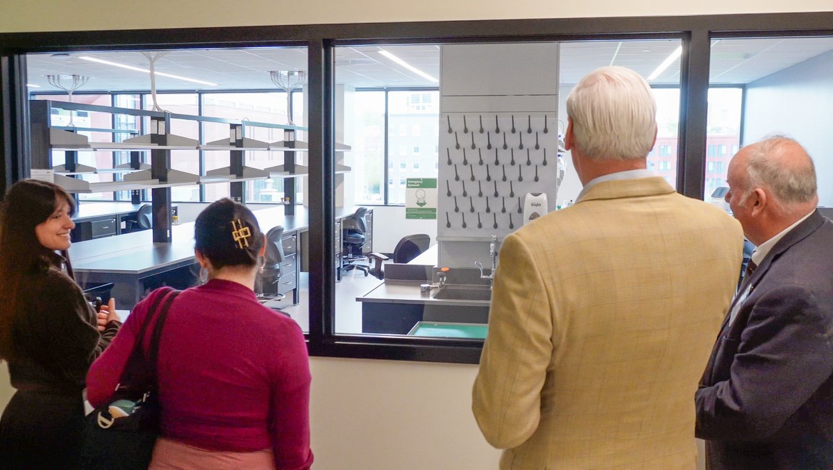 portalinno's tweet photo. came together around a shared goal of growing innovation and fueling breakthroughs in Rhode Island. Ocean State Labs represents what can happen when public and private partners align behind a long-term vision. We're excited to build in Rhode Island! (2/2) https://t.co/amFZarP6Vp