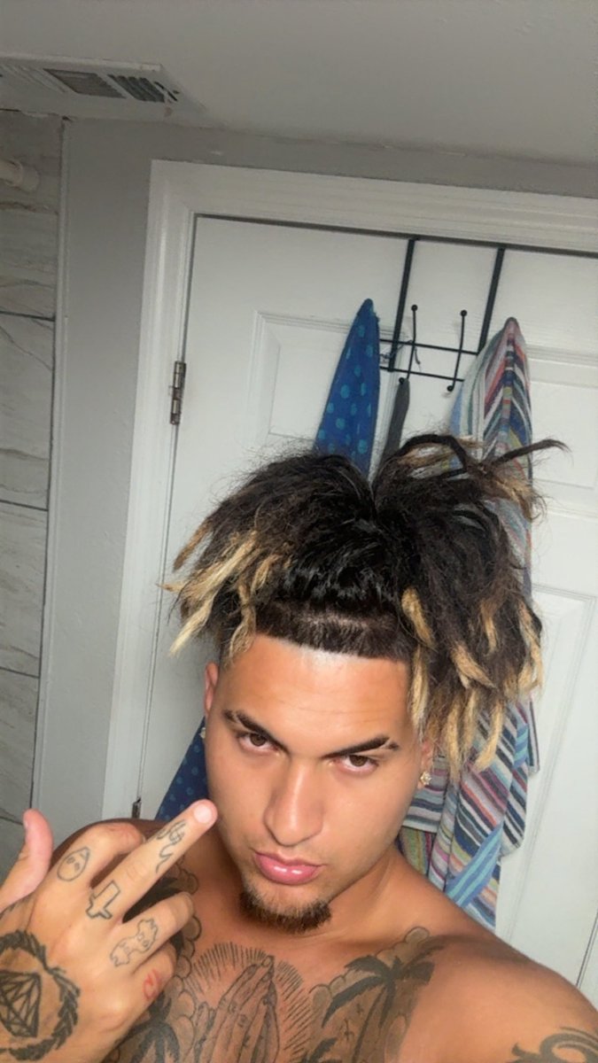 SoFlyGabe's tweet photo. Anyone want customs/ft calls? Lets get spicyyy.

@OnlyFans https://t.co/w3jprBHjwe