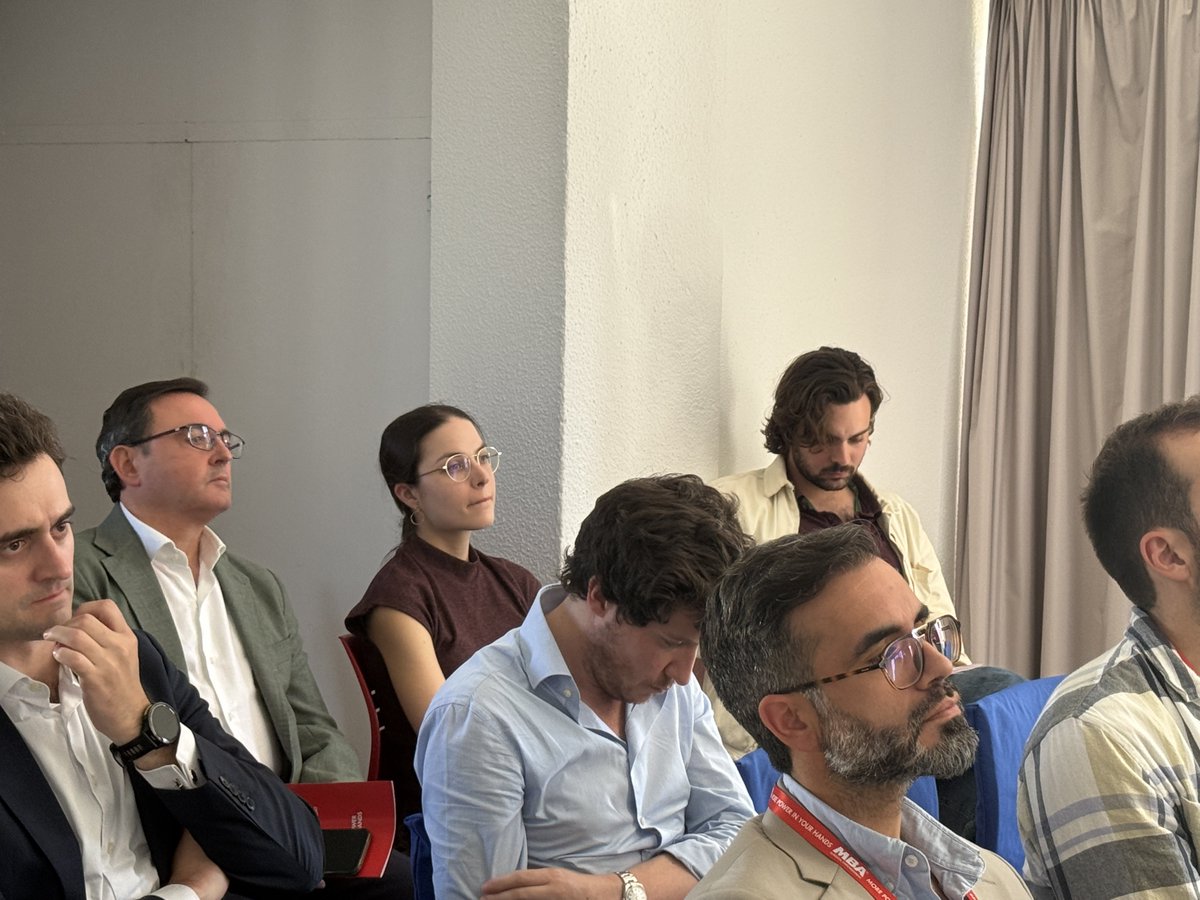 RNCsantander's tweet photo. Un orgullo como cirujano del #clinico @HUVV_SAS y Profesor de @MedicinaUMA participar en la reunión de la #SATO para hablar de #sarcomas @SarcomasAEC @aecirujanos @asacirujanos @olgarguerrero70 @gerenteclinico @cirugiacancer @jjdaza63 @pplo59 https://t.co/AviC8L3MOg
