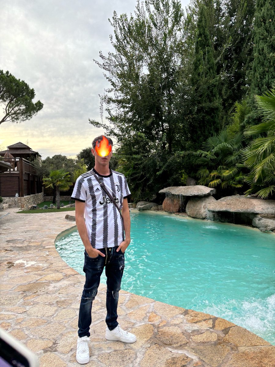 DIOS 👑 tweet media