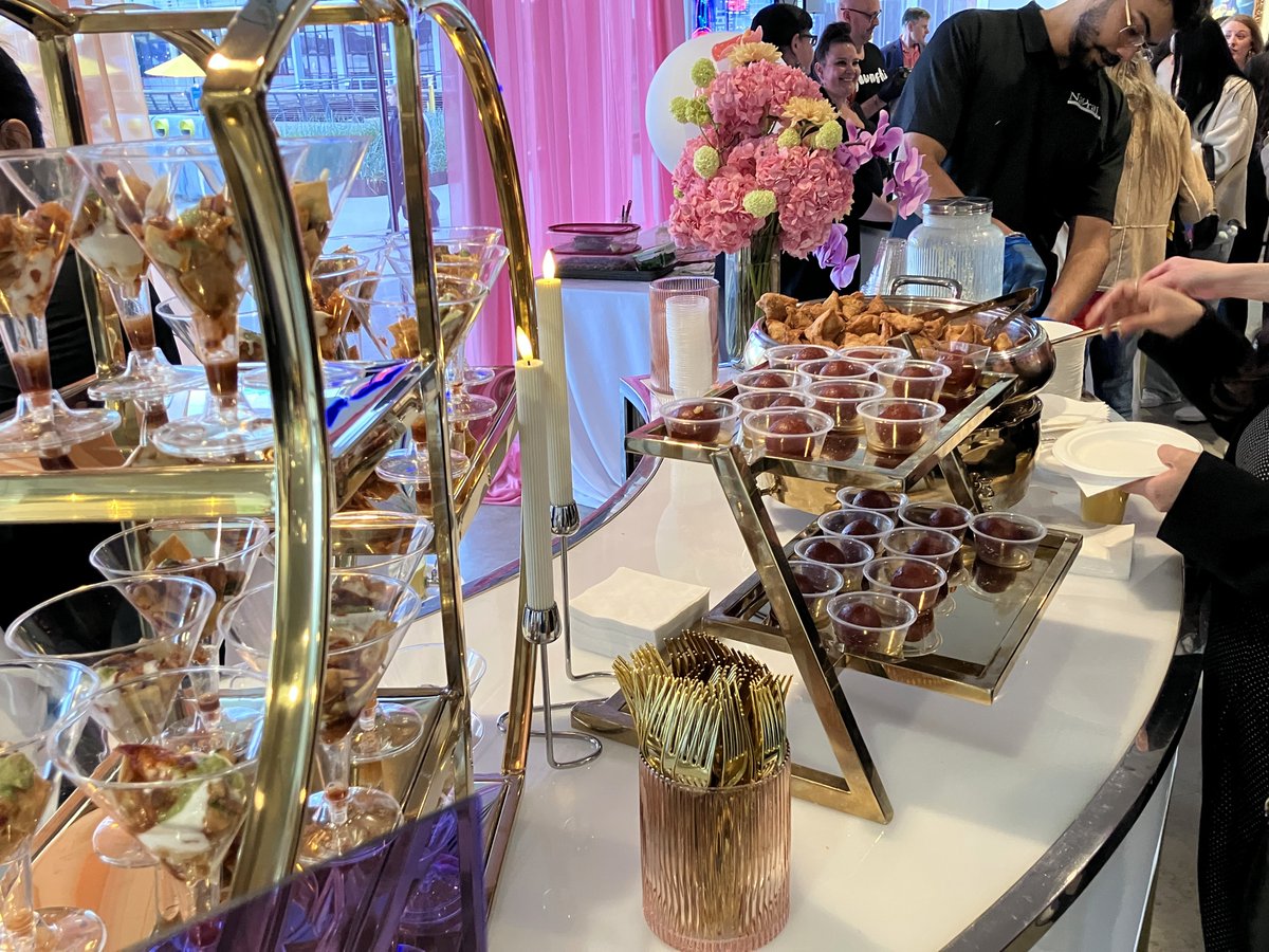 AngusPraught's tweet photo. Great to see everyone at the Industry Open House at The Polygon Gallery https://t.co/qEKkuOyym6
