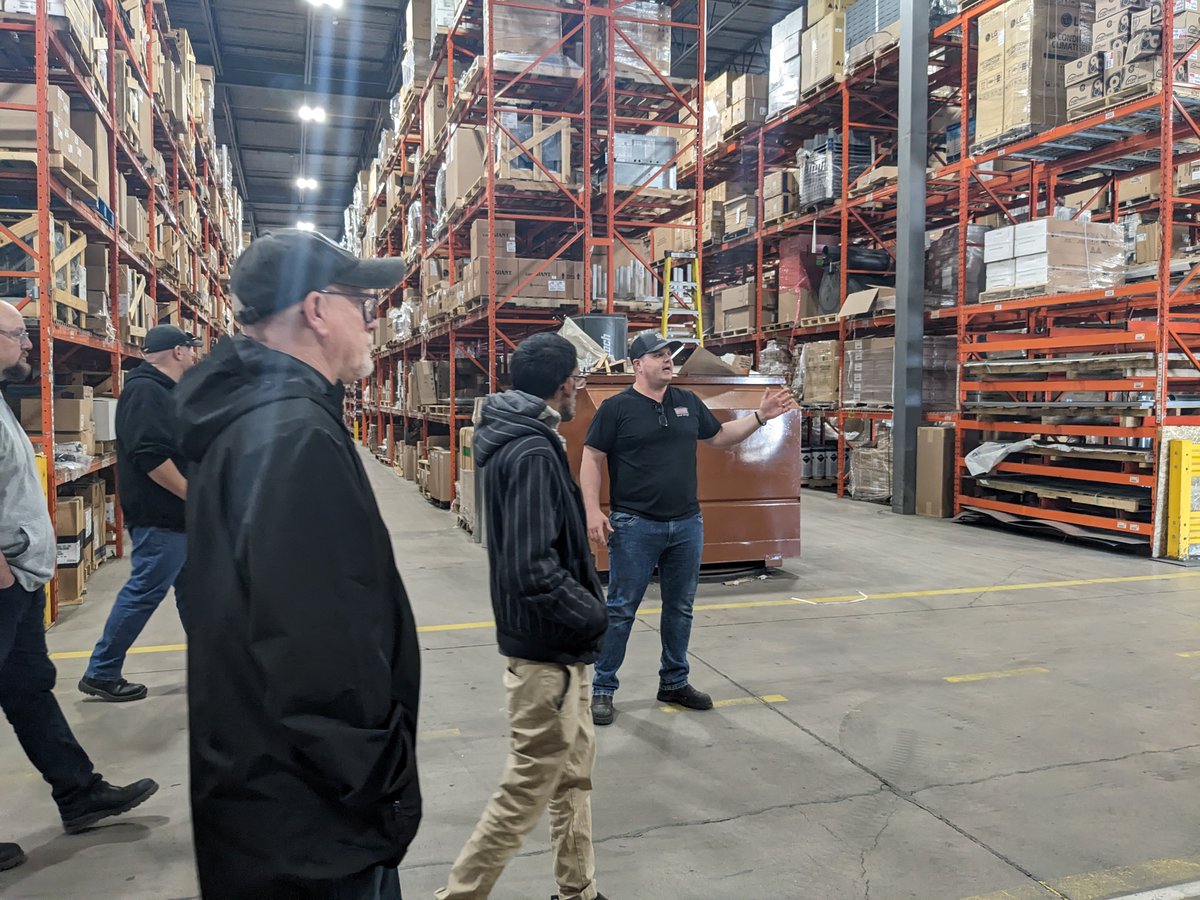 KerrSmartEnergy's tweet photo. Yesterday, we wrapped up our New Hire Orientation. We were happy to welcome team members from across the Atlantic to Truro for orientation, a tour of our head office and distribution centre, and dinner at the Nook and Cranny! We’re proud to see the Kerr team continuing to grow! https://t.co/CHEAuCTZU1
