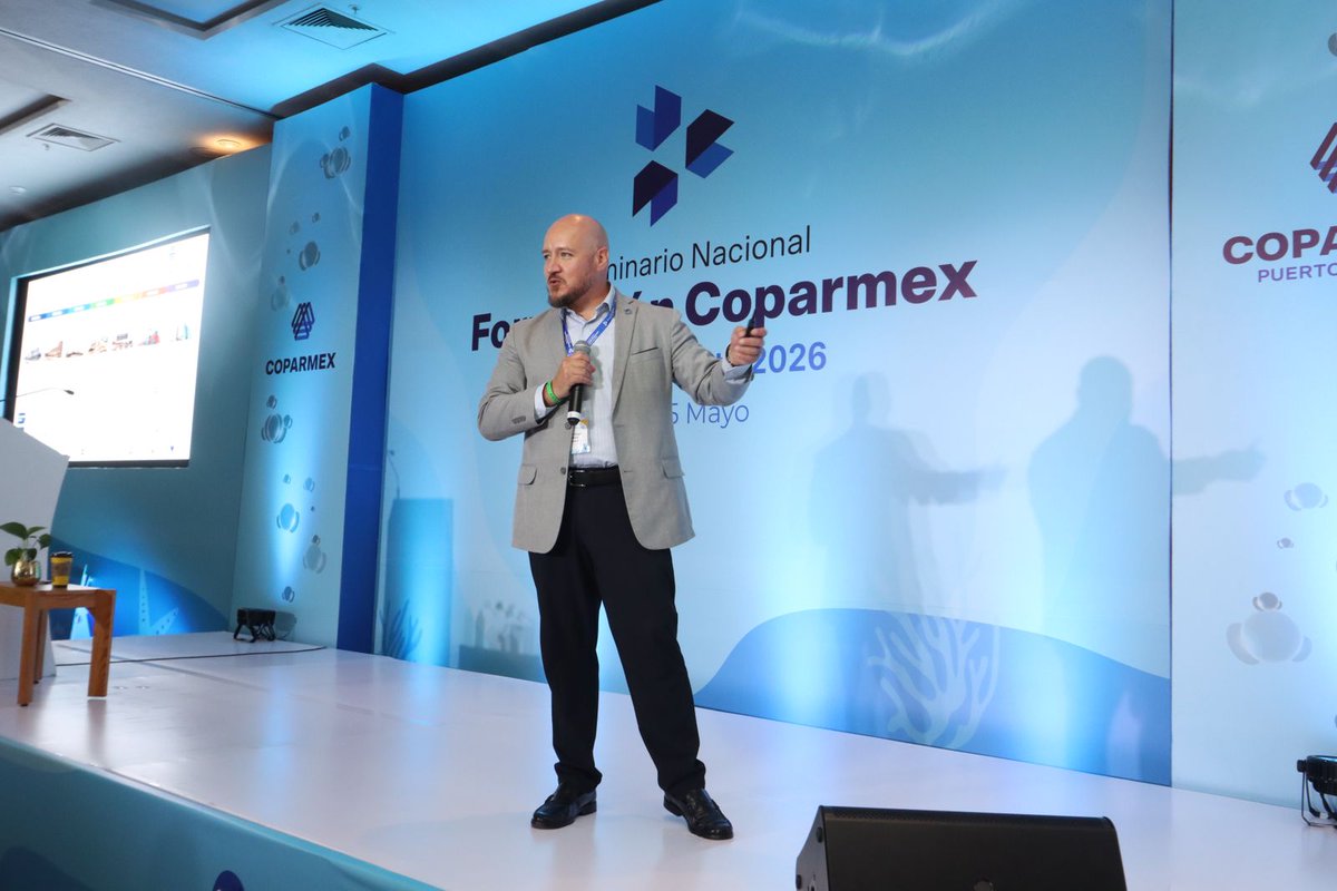 Coparmex's tweet photo. 🔵 En el marco del #SeminarioCoparmex2026, Luis Felipe Bravo, Director Jurídico de COPARMEX Nacional, impartió la conferencia “Entre todos somos Confederación: Propósito y corresponsabilidad”. 🤝

Durante esta sesión, se reflexionó sobre el significado de ser Confederación, la importancia de la participación activa y el trabajo coordinado entre Presidentes, Directores y Consejeros para fortalecer la incidencia y presencia nacional de #COPARMEX. 🇲🇽