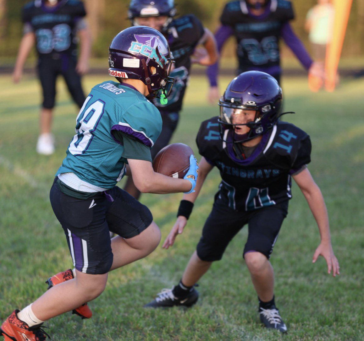 jrIU01's tweet photo. So proud of Beckam #2.0.  1st full spring of MS football down in FL.  After 4 weeks of practice Emerald Coast MS put on a great Spring ball final! Football different down in the South! Can’t wait for the fall! #Compete #SwampKings @SouthWaltonFB https://t.co/UuACkYI35s