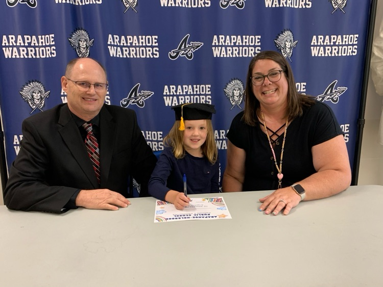 APSNE_Events's tweet photo. The Preschoolers signed their letters of intent to come to Kindergarten at AHPS! https://t.co/llLPjUyZyL